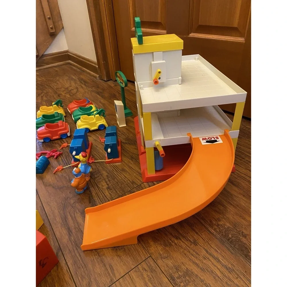 VTG Sesame Street Parking Garage Service Station Illco Cars Big Bird Cookie Toy